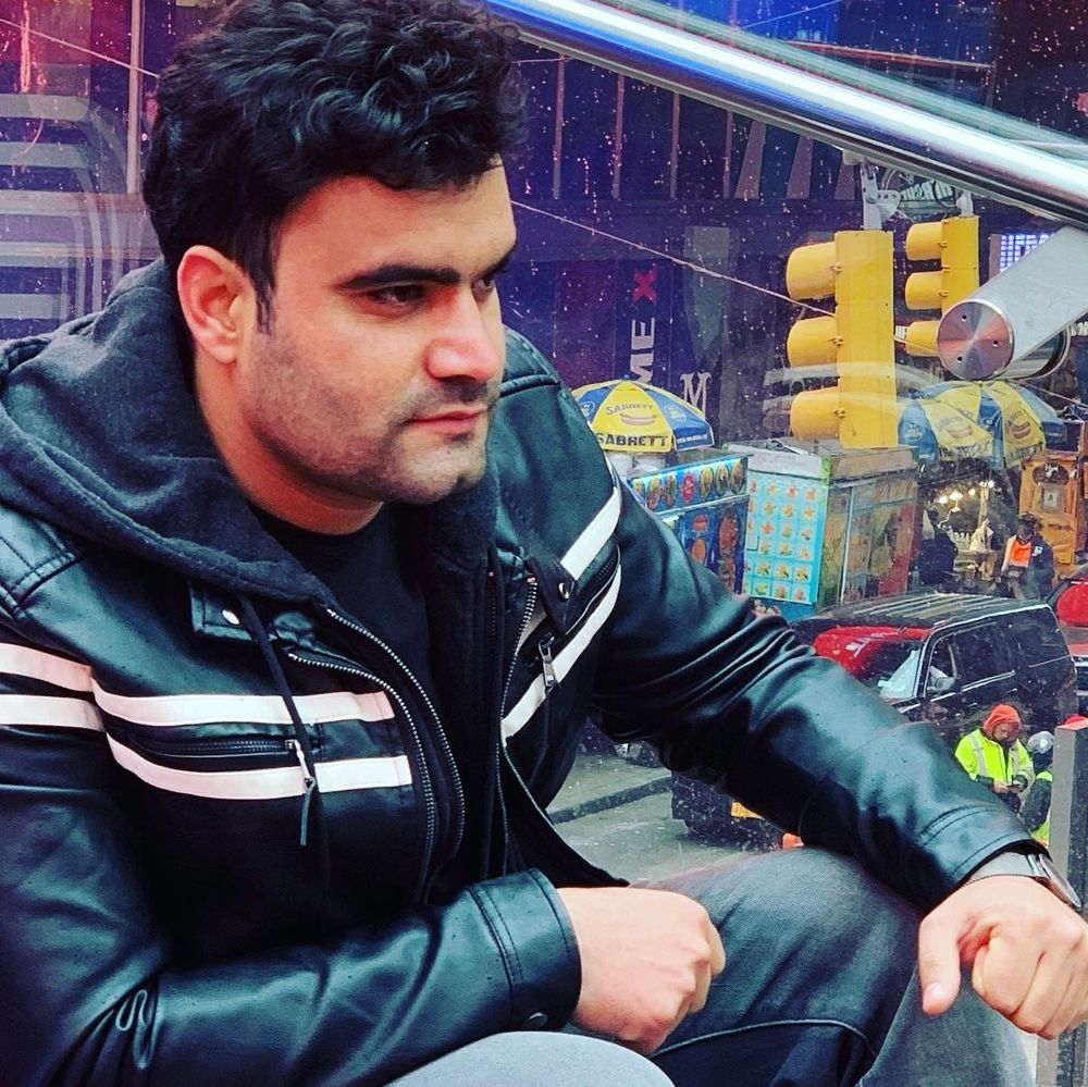 Meet your Posher, Obaid